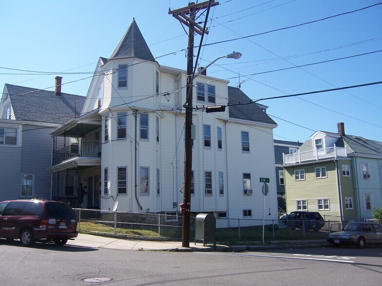 Primary Photo - 20 Dexter St
