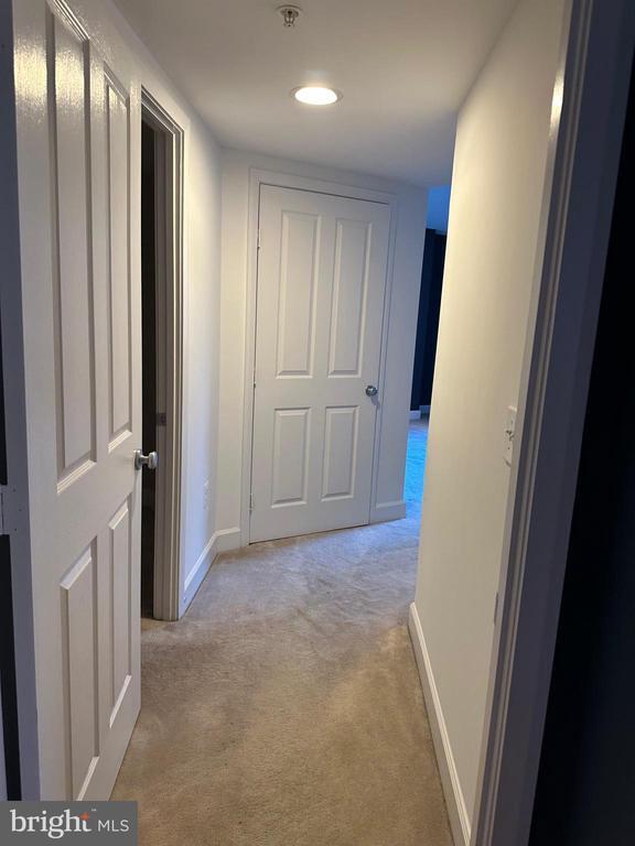 Building Photo - 1220 N Fillmore St