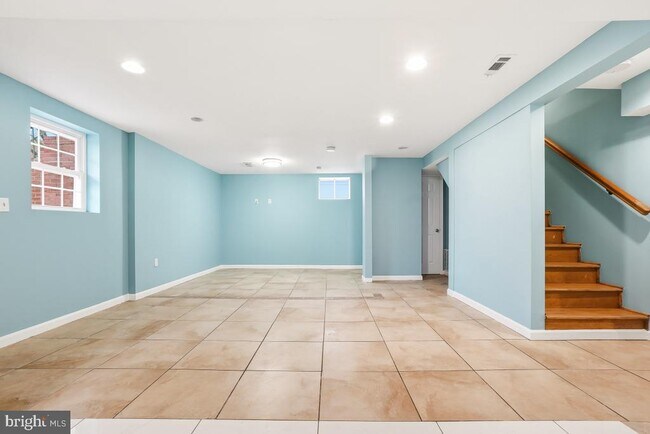 Building Photo - 3217 Gumwood Dr