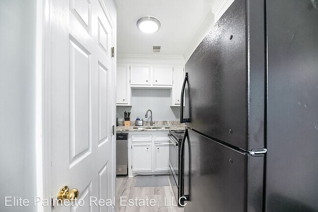 Building Photo - 2 br, 1 bath House - 3930 Azalea Drive Unit D