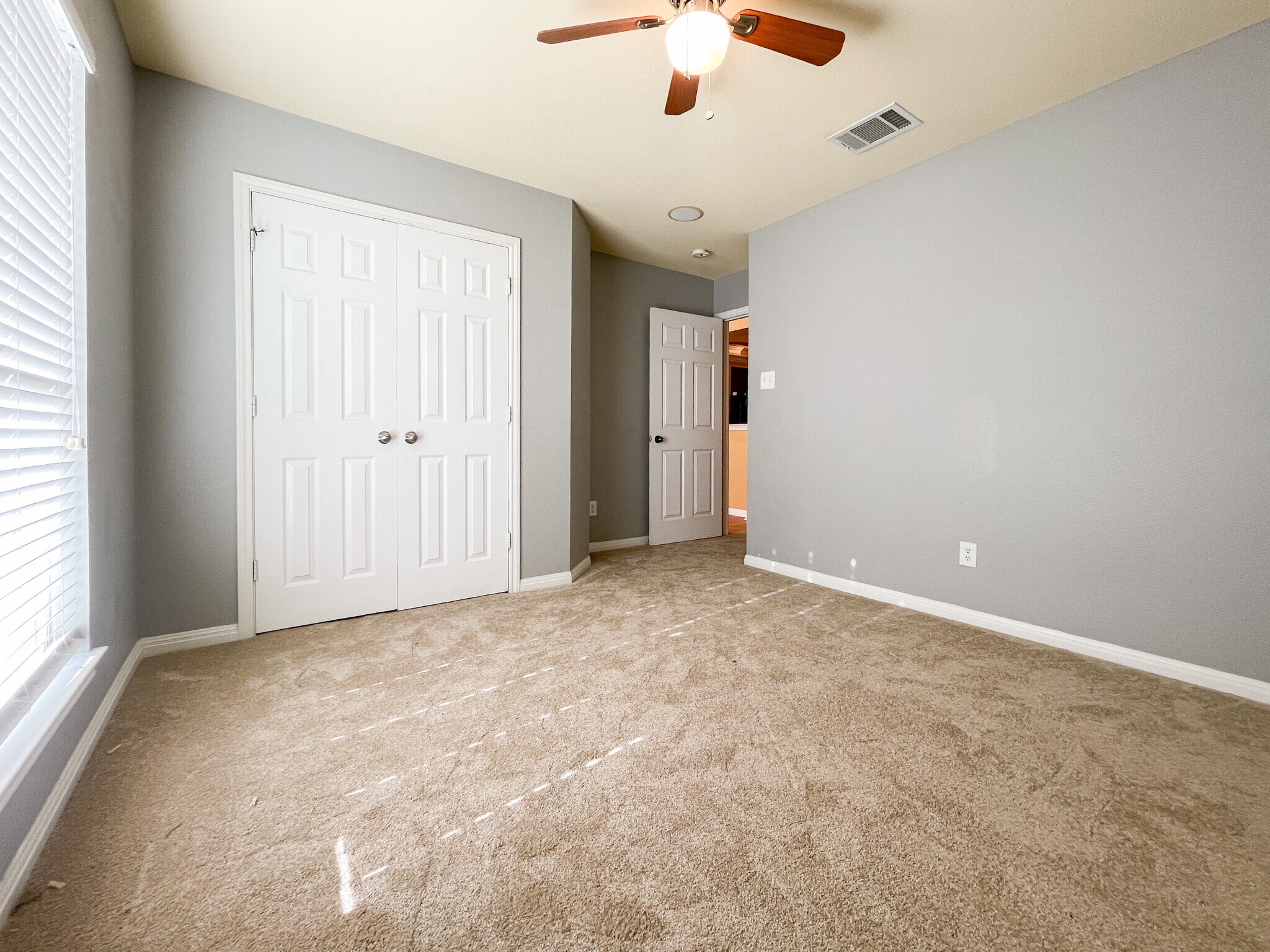 Building Photo - 10113 Condor Loop