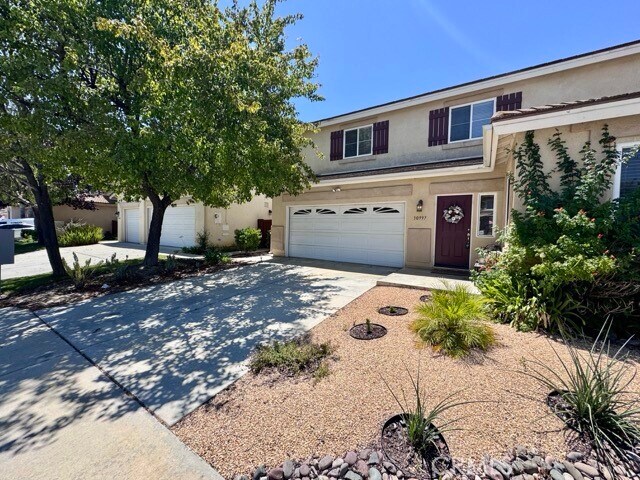 Building Photo - 30997 Oakhill Dr