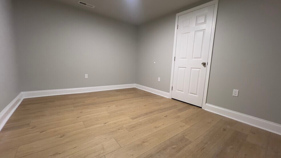 Building Photo - 13020 Estelle Rd