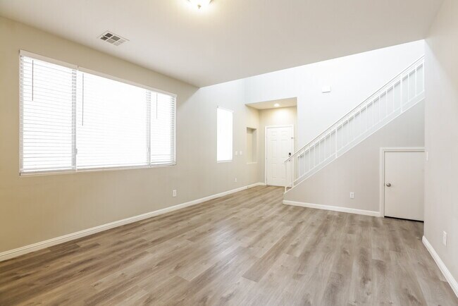 Building Photo - 10932 Napa Ridge Dr