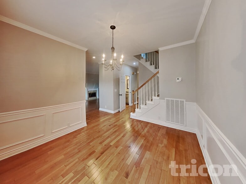 Building Photo - 1313 Summer Haven Cir