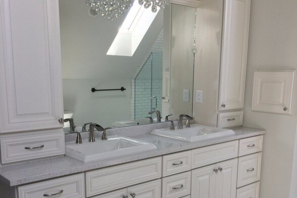 master bathroom - 2547 S Shore Dr