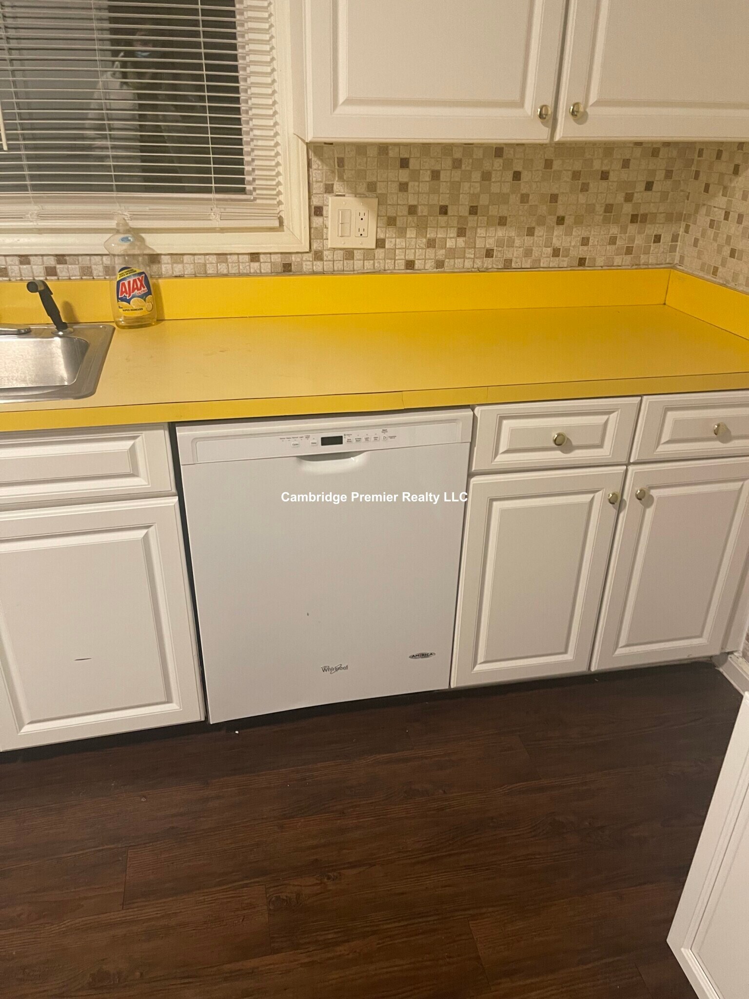 Building Photo - 14 Callender St