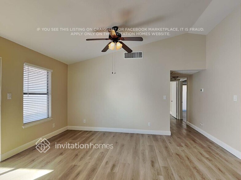 Building Photo - 8428 Mulcahy Ave