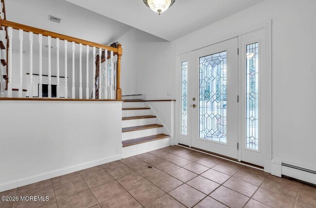 Building Photo - 869 Knight St