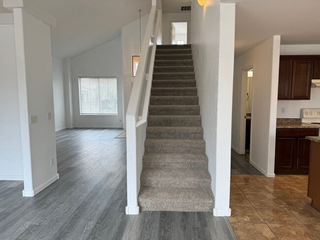 Building Photo - 2712 E Denim Trail