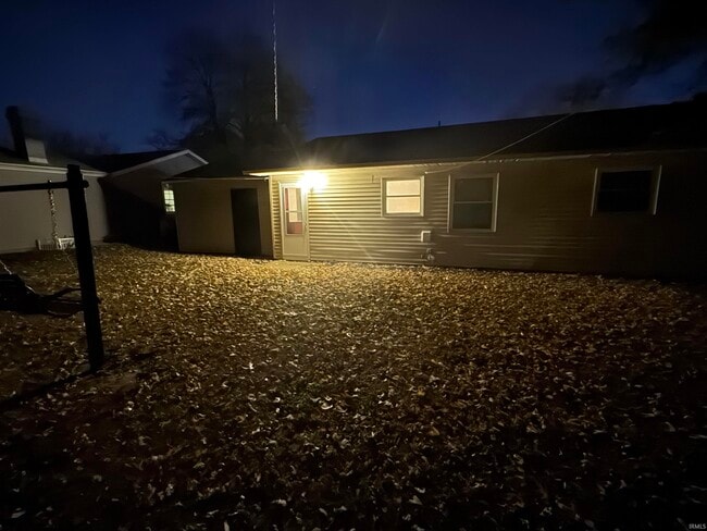 Building Photo - 709 Thornberry Dr