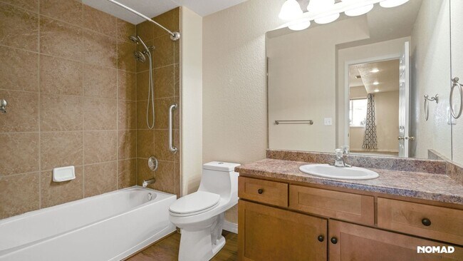 Building Photo - Charming 3BR Townhome in Colorado Springs