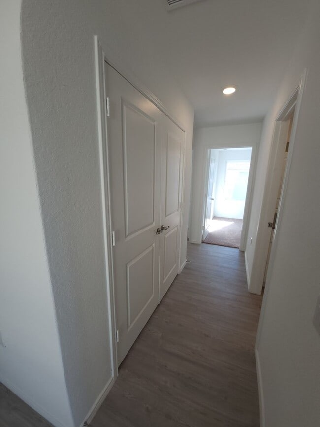 Building Photo - SA- Texas A&M Area / Vida Subdivision