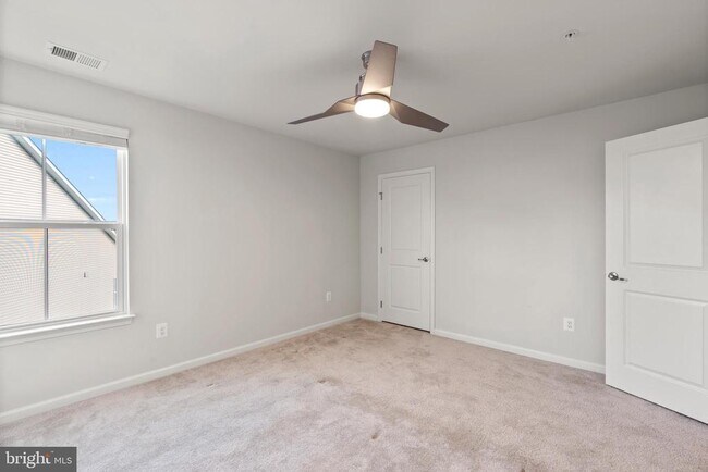 Building Photo - 311 Sunrise Ct