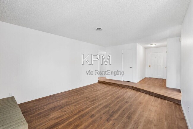 Building Photo - 1735 Kingwood Ave