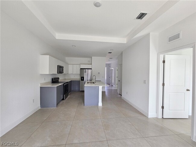 Building Photo - 8753 Buckingham Rd