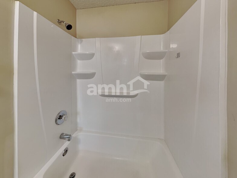 Building Photo - 2377 Companion Cir E