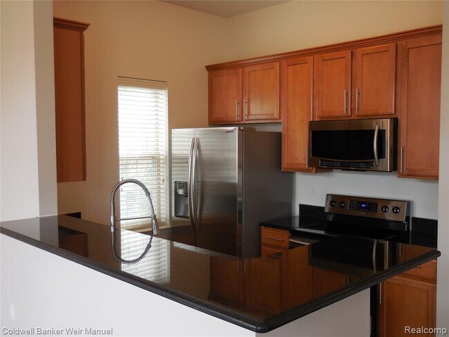 Building Photo - 39792 Rockcrest Cir