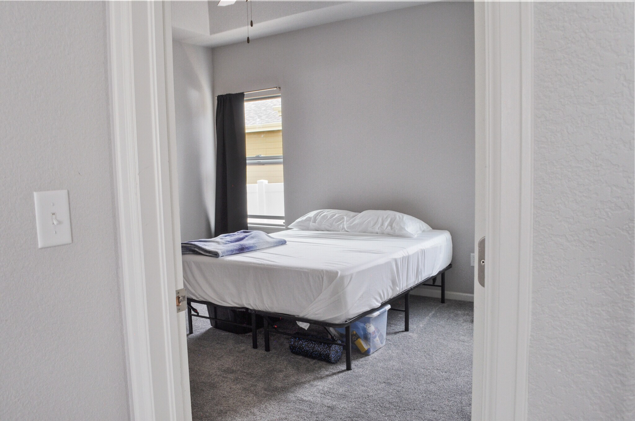 Building Photo - 2500 Heather Ln