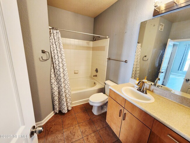 Building Photo - 8290 Gate Pkwy W