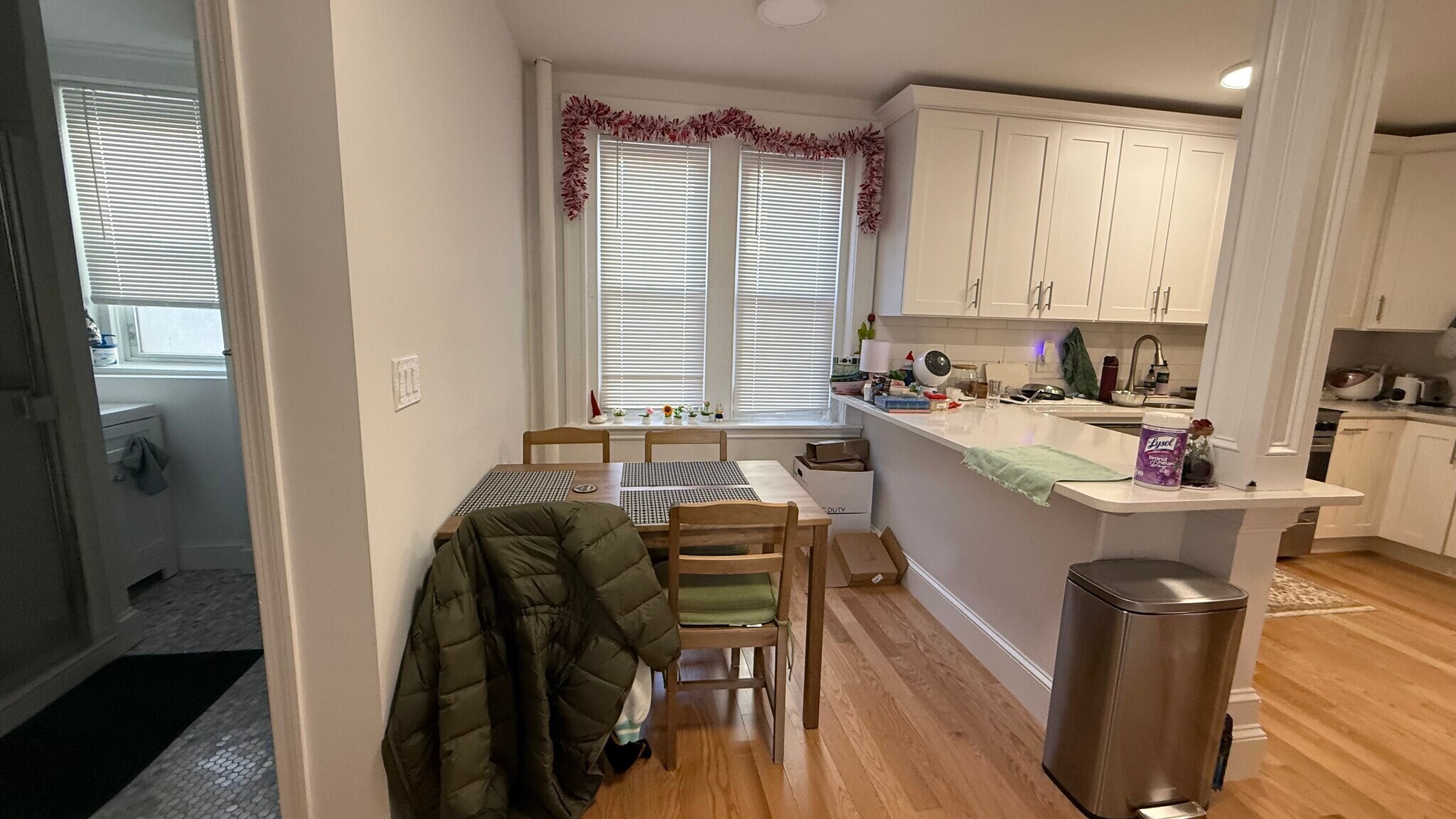 Building Photo - 199 Park Dr