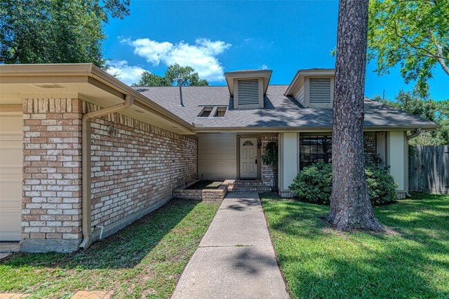 Building Photo - 18506 Creekfield Ct