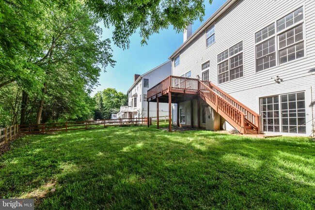 Building Photo - 46342 Summerhill Pl