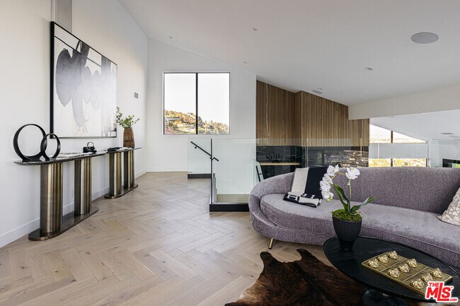 Building Photo - 7866 Fareholm Dr