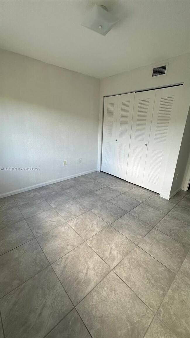 Building Photo - 15460 SW 284th St
