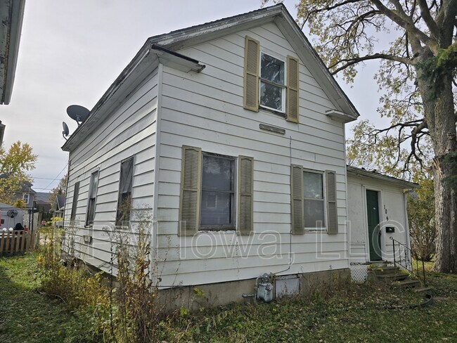 Building Photo - 109 Summit Ave