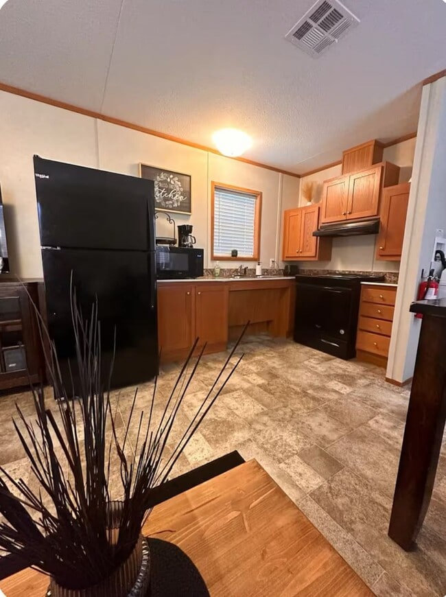 Building Photo - Lot 19