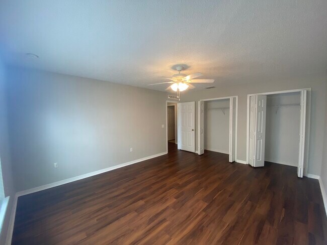 Building Photo - 4821 Preserve Blvd