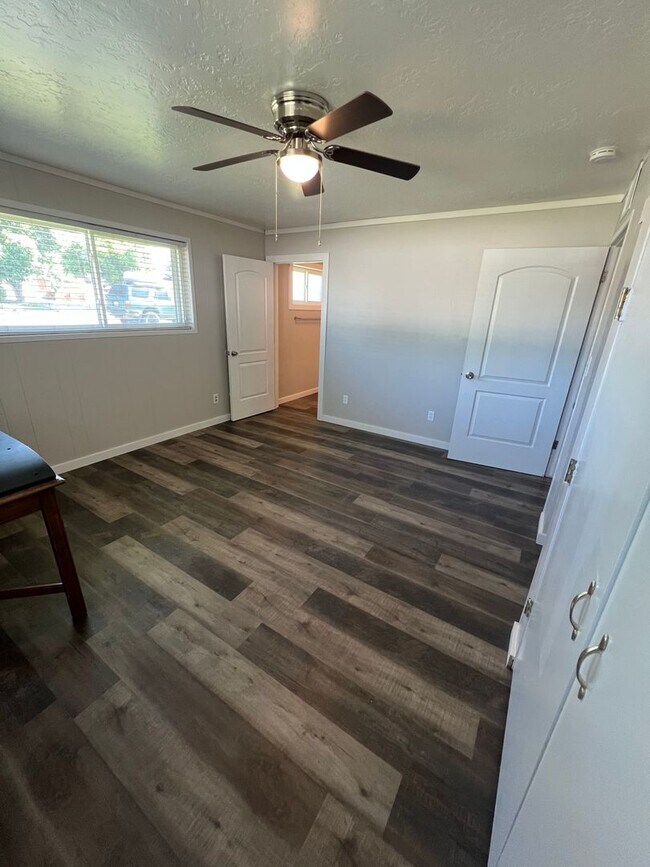 Building Photo - 419 S 100 E