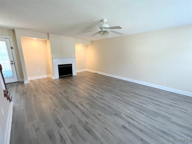 Building Photo - 108 Laurens Ln