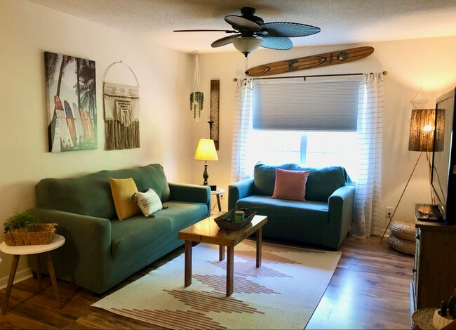 Building Photo - 6840 Blue Heron Blvd