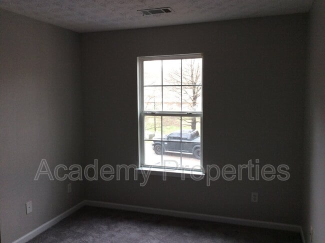 Building Photo - 735 Magnolia Gardens Walk