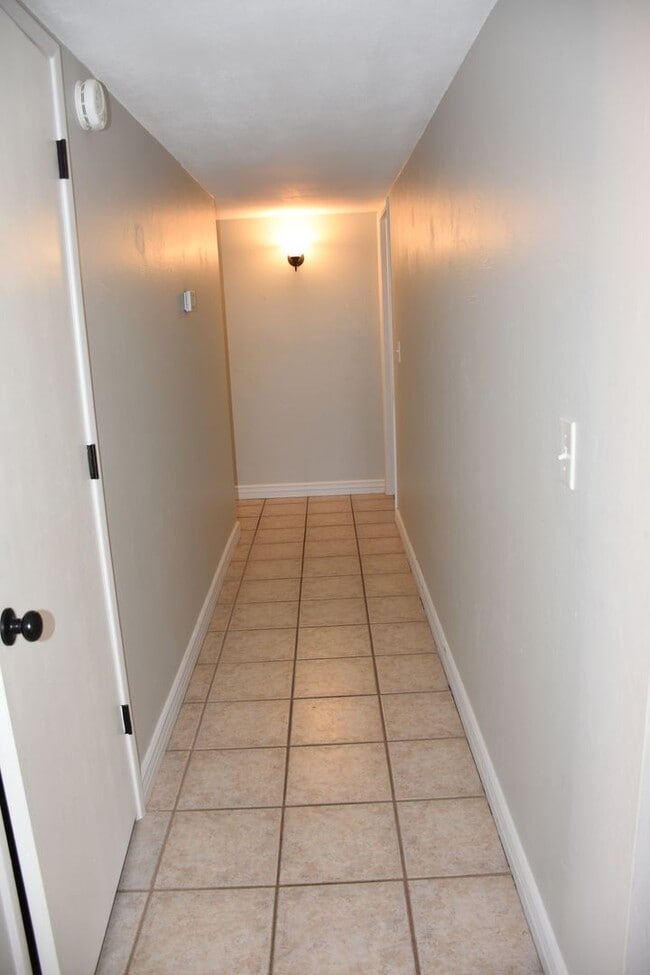Building Photo - Great home in Great Neighborhood