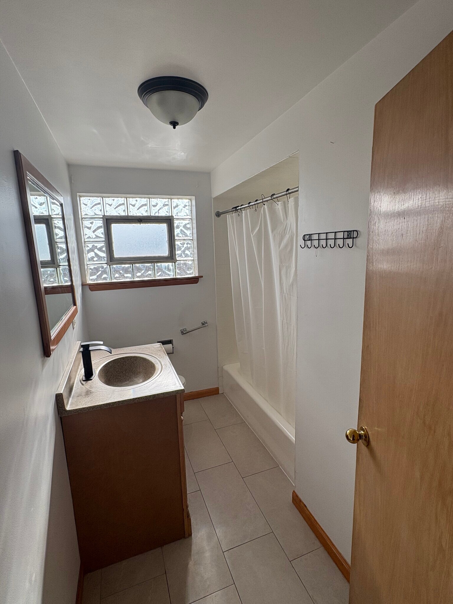 Building Photo - 6055 S Massasoit Ave