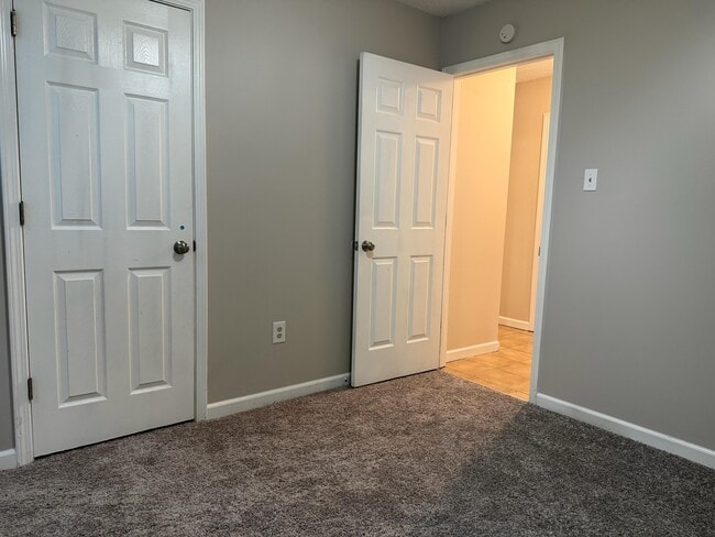 Building Photo - 6893 Snyder Rd