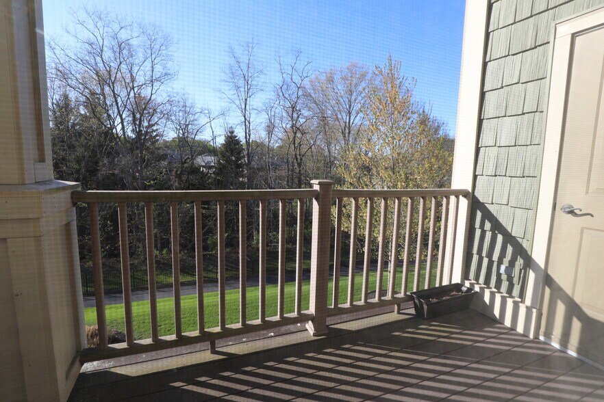 Building Photo - 59 Walpole St