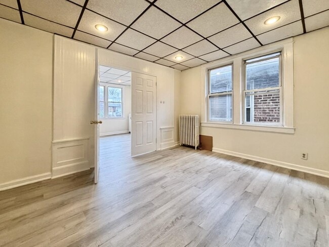 Building Photo - 617 Grand Ave