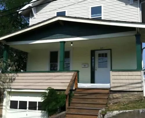 Building Photo - 661 Price St