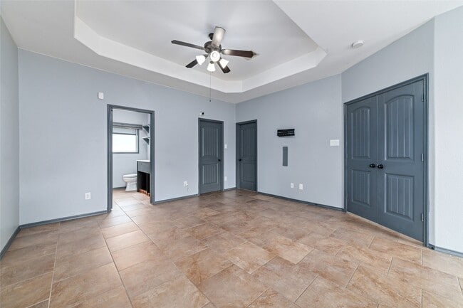 Building Photo - 5115 Whitebridge Ln