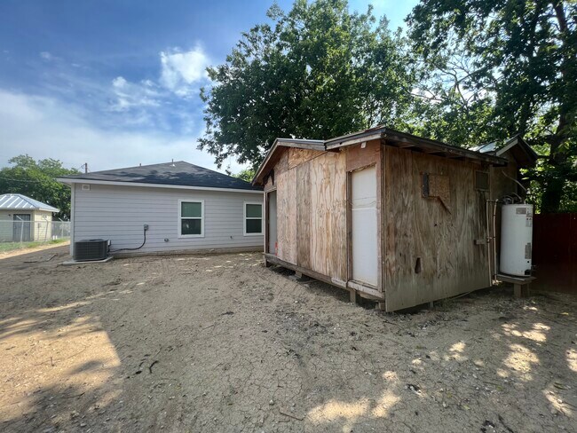 Building Photo - 254 Ardmore St