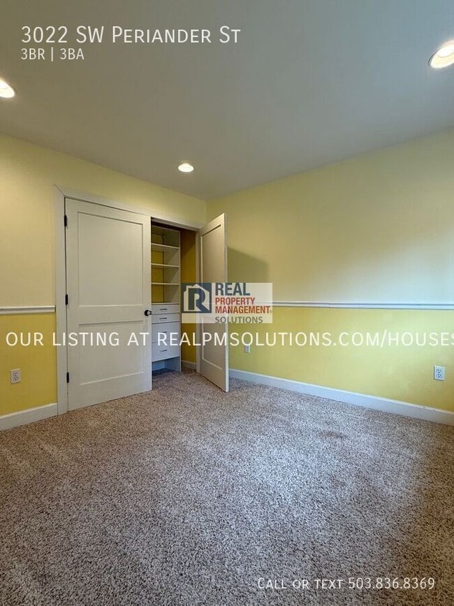 Building Photo - 3022 SW Periander St