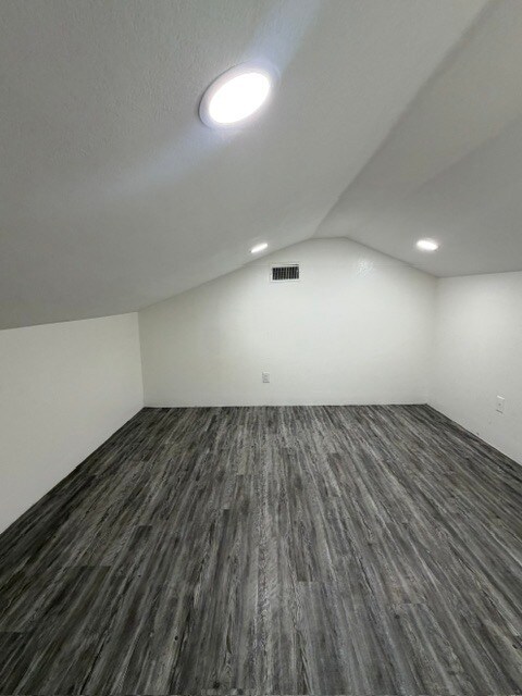 Building Photo - 4304 W Rogers Rd