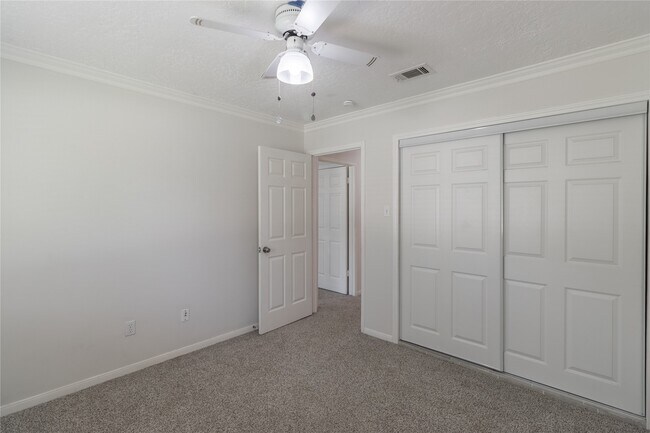 Building Photo - 2643 Hodges Bend Cir