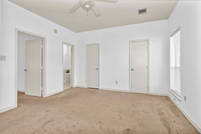 Building Photo - 106 Fairway View Ct