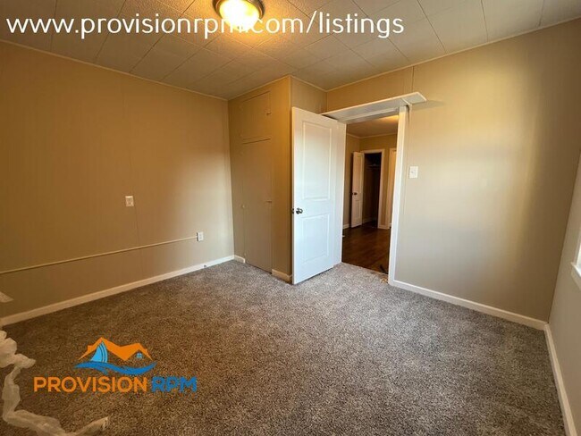 Building Photo - 928 Victory Ave