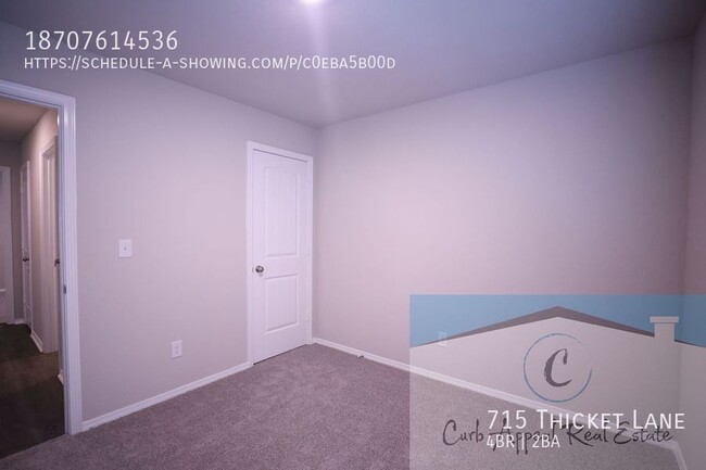Building Photo - 715 Thicket Ln